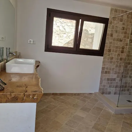Apartment Doble Con Bano Grande Privado En Piso Compartido *