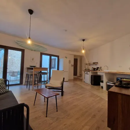 Doble Con Bano Grande Privado En Piso Compartido Apartment