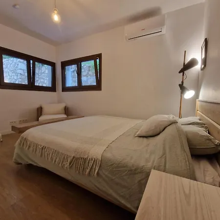 Doble Con Bano Grande Privado En Piso Compartido *